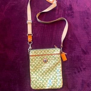 Coach crossbody green